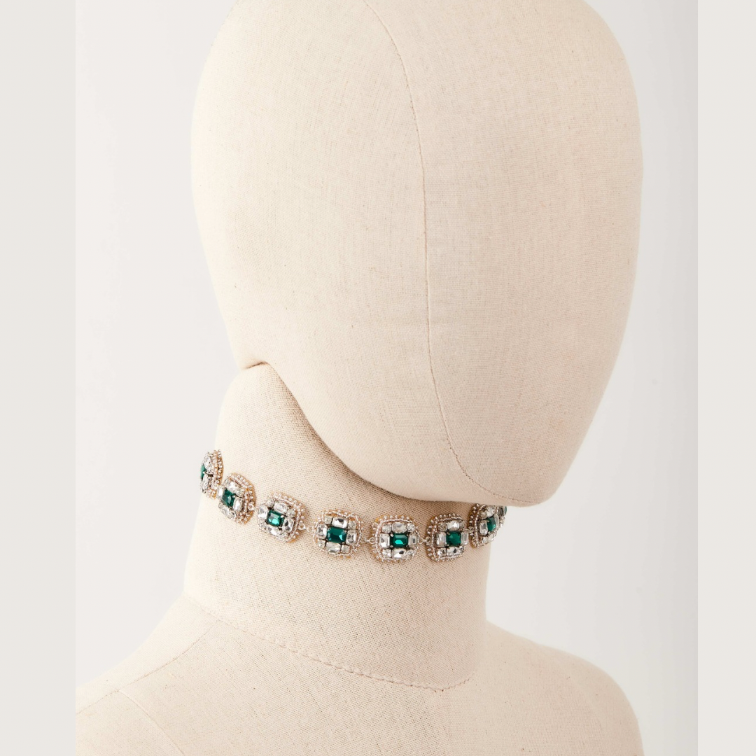 Emerald chocker